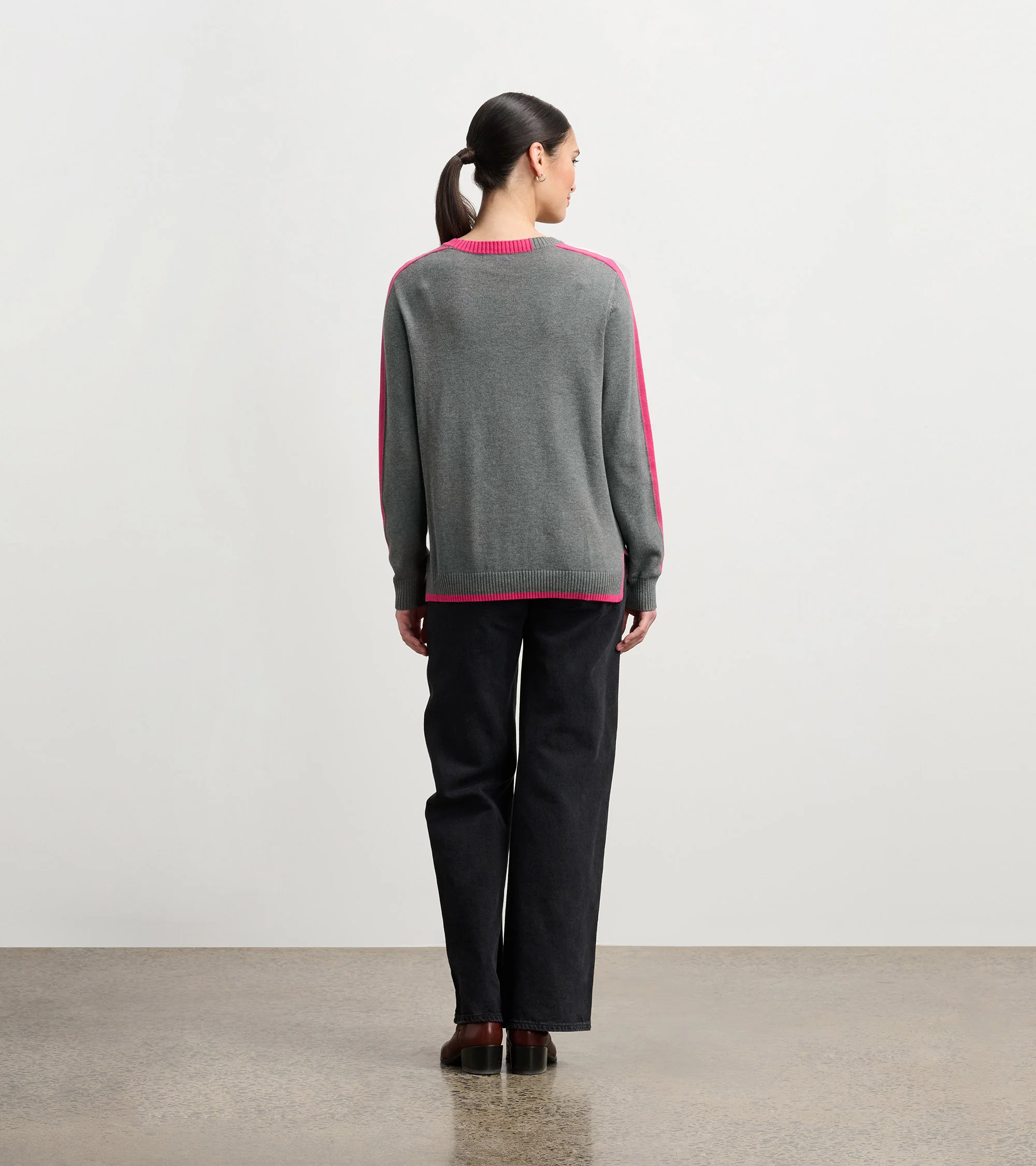 Contrast Trim Sweater - Charcoal - Image 4