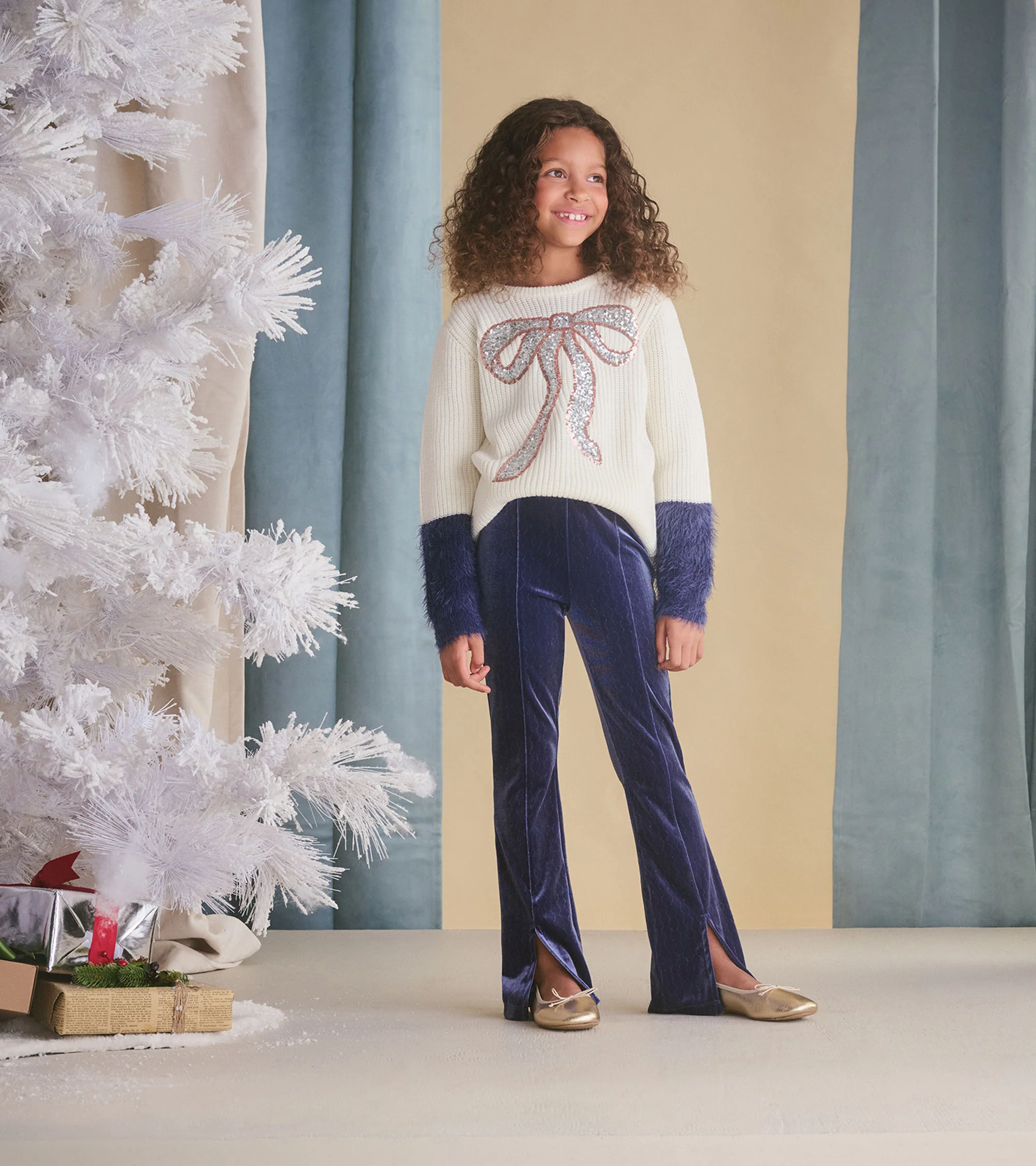 Girls Sequin Bow Fluffy Sleeve Sweater - Image 5